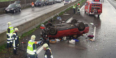 Zwei Verletzte bei Auffahrunfall auf der S6
