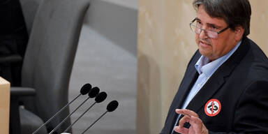 Muchitsch: 'Ihre Freiwilligkeit ist ein Schmarrn'