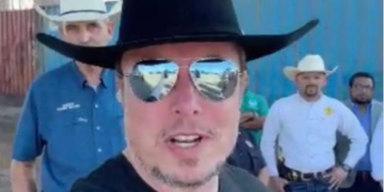 Elon Musk an der US-Grenze zu Mexiko.