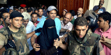 Polizei räumt gewaltsam Moschee in Kairo