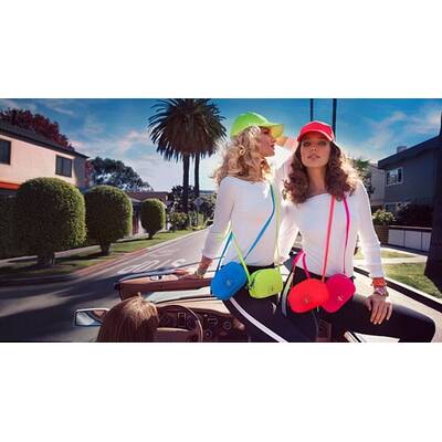 Rosie Huntington-Whiteley kunterbunt für Juicy Couture