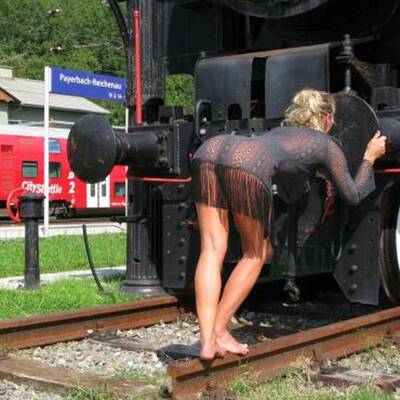 Nackter P(r)otest gegen Semmeringtunnel