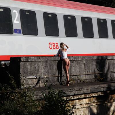 Nackter P(r)otest gegen Semmeringtunnel