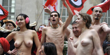 Nacktmodelle protestierten in Paris