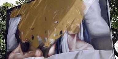 Erotische Maria erregt Christen