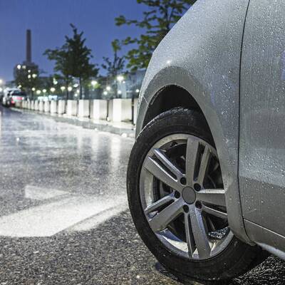 Laub: Vor allem für Zweiräder eine Rutschpartie