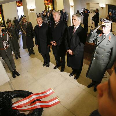 Politiker feiern Nationalfeiertag