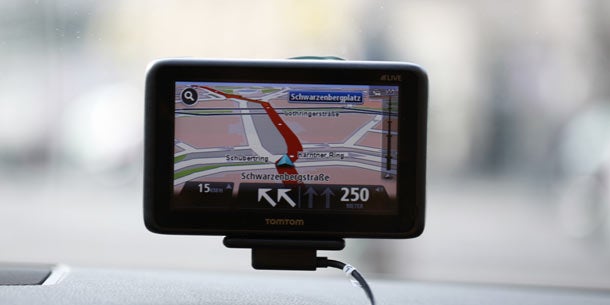 Neun Navigationsgeräte im großen Test