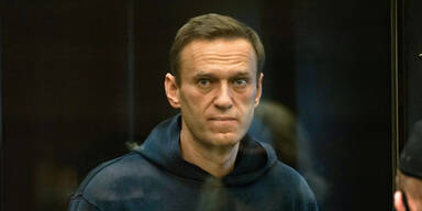 Arzt, der Nawalny rettete, ist &bdquo;pl&ouml;tzlich verstorben&ldquo;