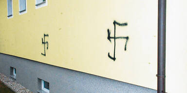 Clique schlug 133 Mal als Nazi-Sprayer zu