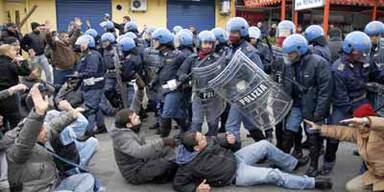 Weiter schwere Krawalle wegen Müllkrise in Neapel