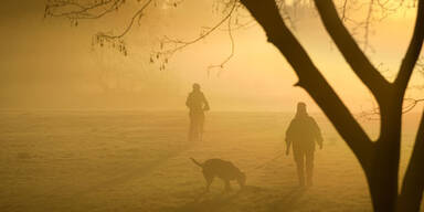 Wochenende verschwindet im Nebel