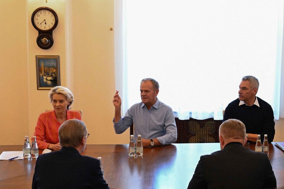 Kanzler Nehammer mit Tusk und Ursula Von der Leyen