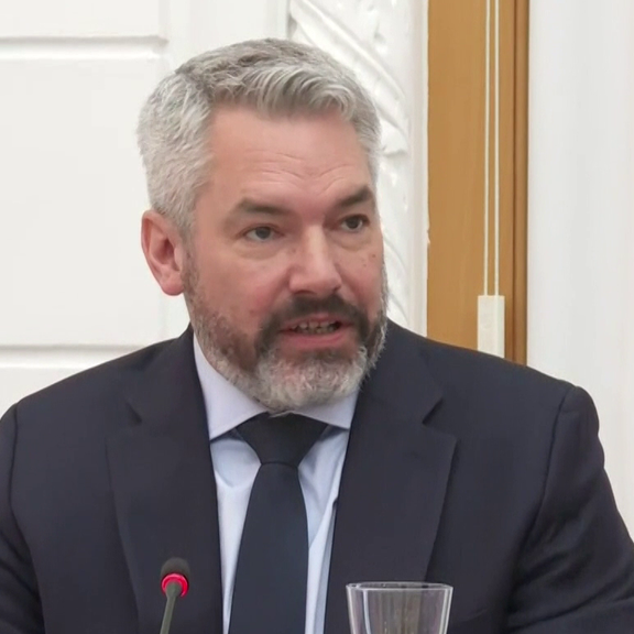 Nehammer: Erster Auftritt nach Polit-Aus in Wien