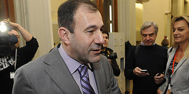 Schreiduell im U-Ausschuss