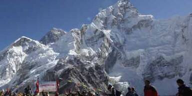 Nepals Regierung tagte am Mount Everest