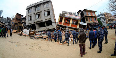 Nepal: Schon mehr als 3.700 Tote 