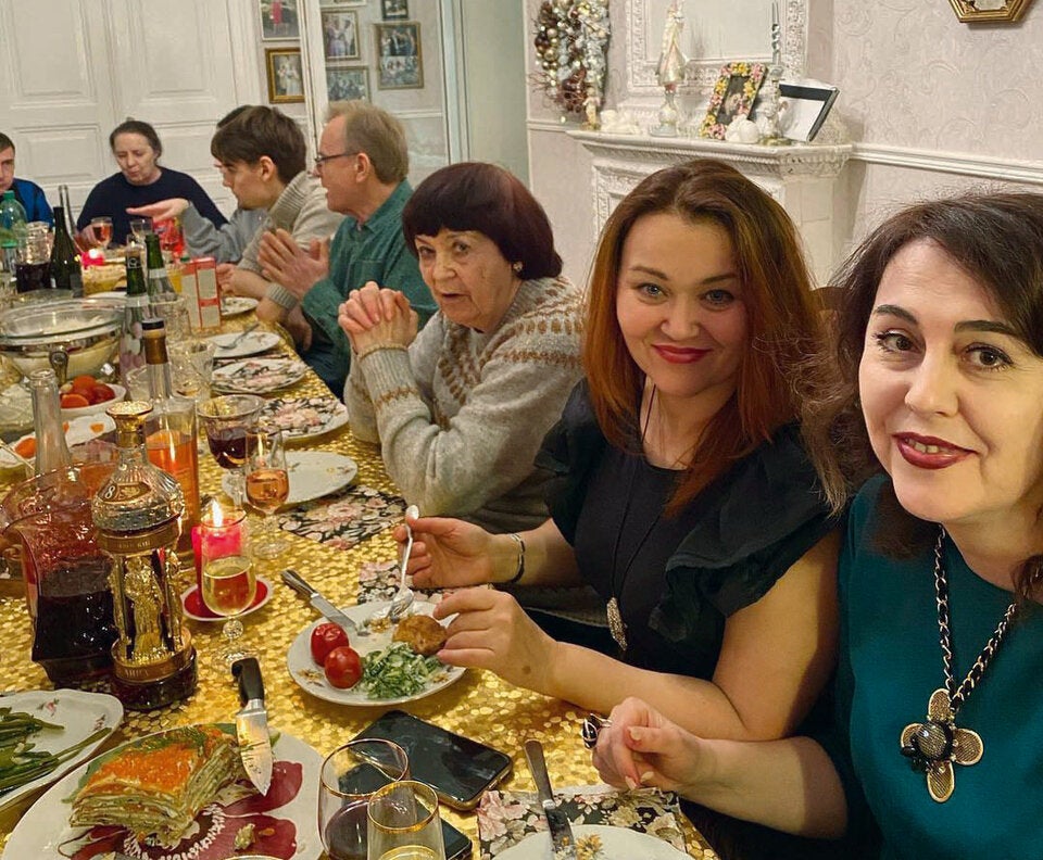 Netrebko: Corona-Party mit Verwandten