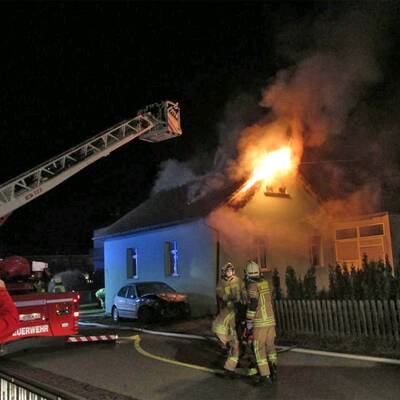 Brand zerstört Wohnhaus