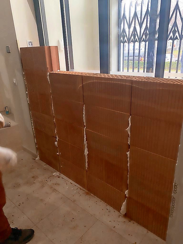 Streit um KHK eskaliert: Hos Lokal ''zugemauert''