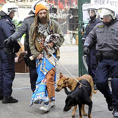 Besetztes Haus in Wien wird geräumt