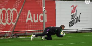 Neuer demonstriert bei Training: Bin wieder der Alte!