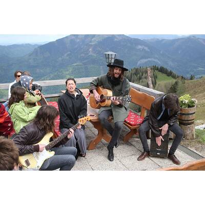 The Makemakes & Ann Sophie in Salzburg