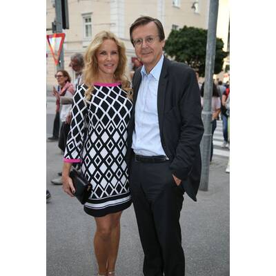 Promi-Anstrum bei Goethe-Premiere in Salzburg