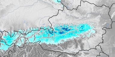 Neuschnee auf den Bergen