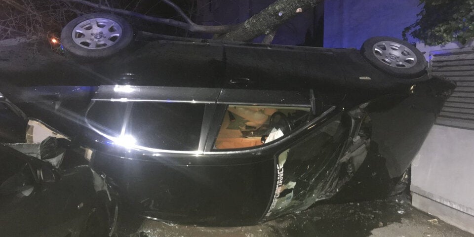 Spektakulärer Pkw-Überschlag in Wiener Neustadt