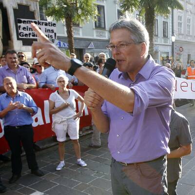 Neuwahl-Demo in Kärnten