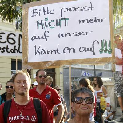 Neuwahl-Demo in Kärnten