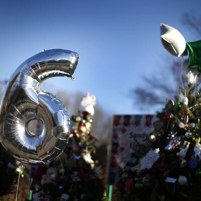 Tausende bei Newtown-Gedenkfeiern
