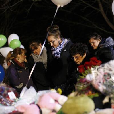 Tausende bei Newtown-Gedenkfeiern