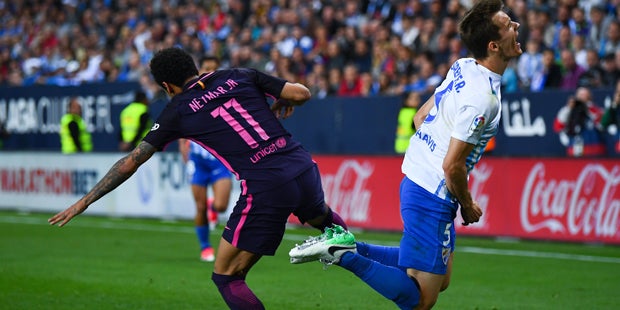 Neymar fliegt nach Brutalo-Foul vom Platz