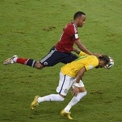 Brutalo-Foul an Neymar