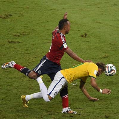 Brutalo-Foul an Neymar