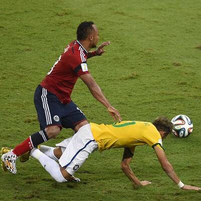 Brutalo-Foul an Neymar