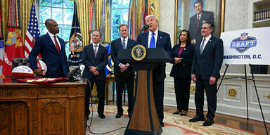 US-Präsident Trump, NFL-Boss Roger Goodell und Commanders-Eigentümer Josh Harris