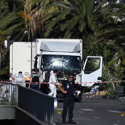Nizza: Lkw rast in Menschenmenge