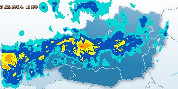 Schnee legt das Land lahm