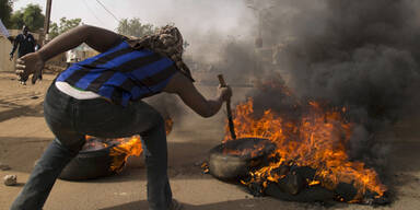 Blutige Proteste gegen "Charlie"