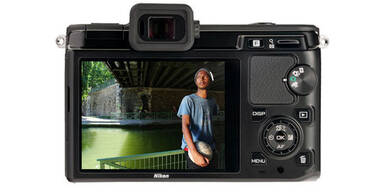 Systemkameras J1 und V1 von Nikon