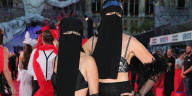 Niqab Life Ball