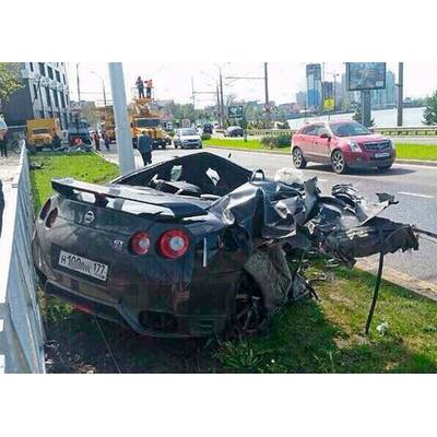 Unfall mit Nissan GT-R