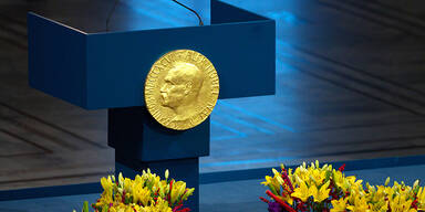 nobelpreis vor pult