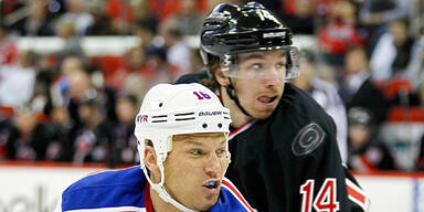 Hurricanes mit Nödl weiter im Tief