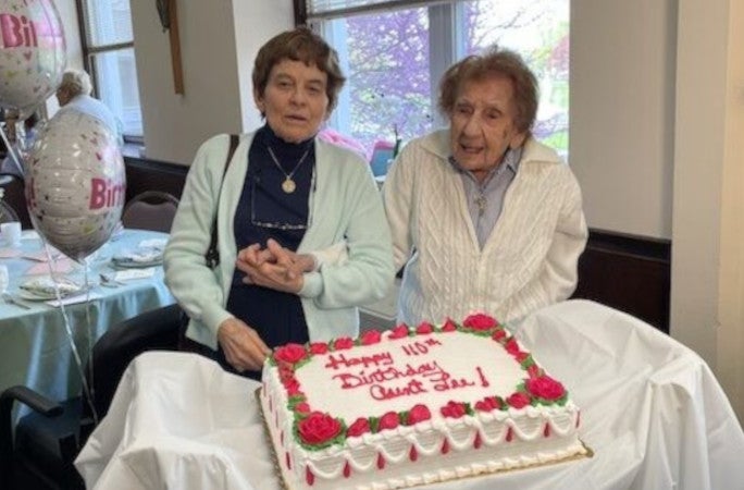 112 Jahre und immer noch voller Energie. 