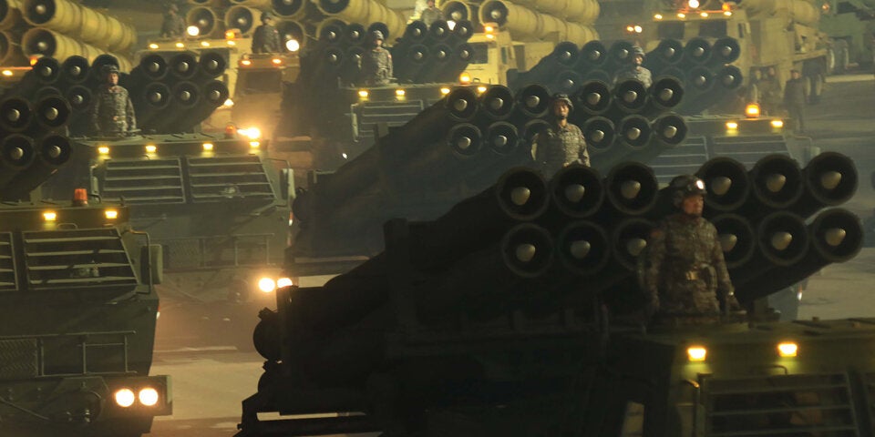 Kim Jong-un stellt die 'mächtigste Waffe der Welt' vor