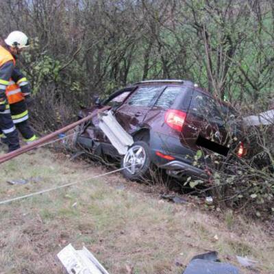 Lenker von Leitschiene gepfählt